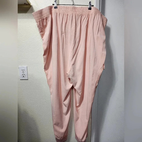 TORRID Relaxed Fit Jogger Stretch Challis Mid-Rise Cargo Pocket Pant Size 5X - Picture 5 of 8